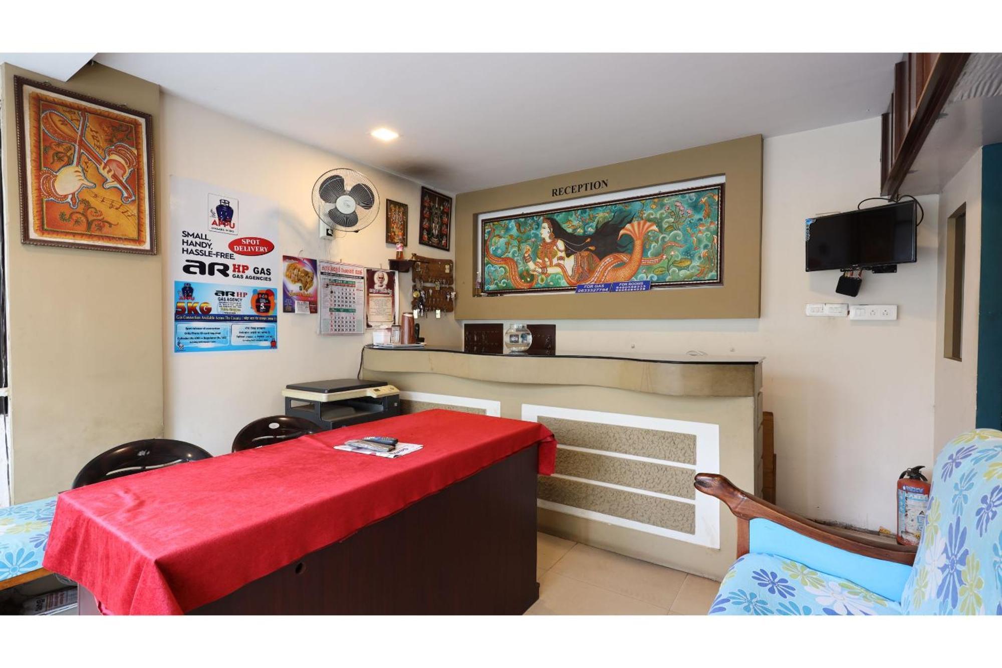 SPOT ON 45361 Ar Square Thrissur Exterior foto
