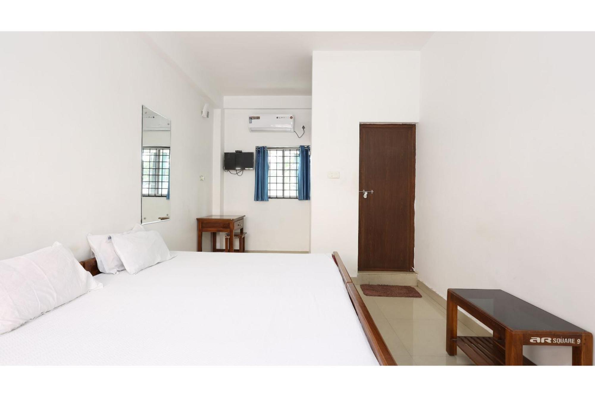 SPOT ON 45361 Ar Square Thrissur Exterior foto