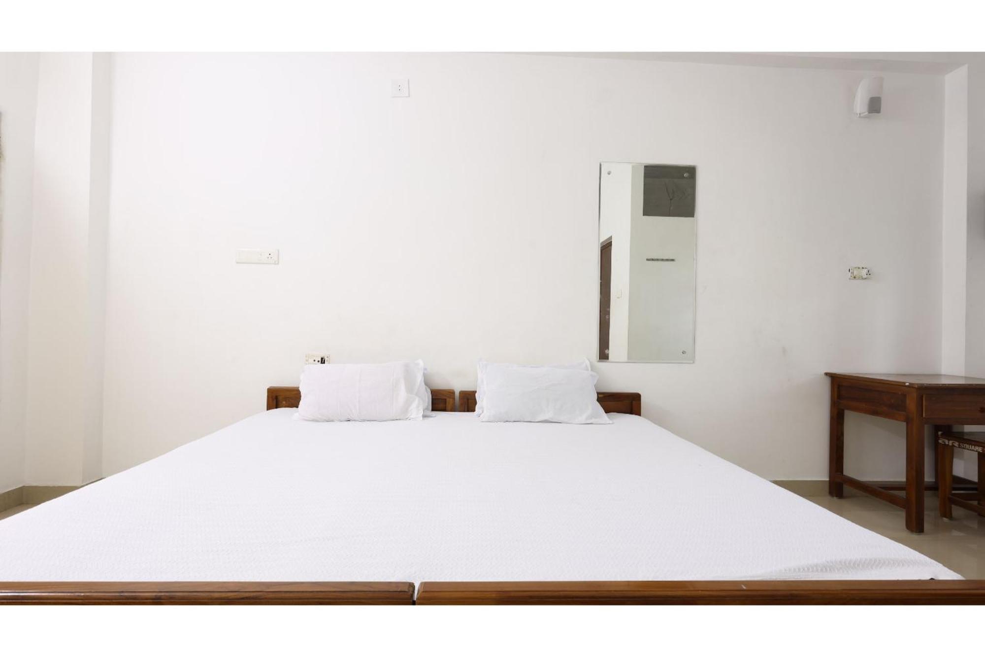 SPOT ON 45361 Ar Square Thrissur Exterior foto