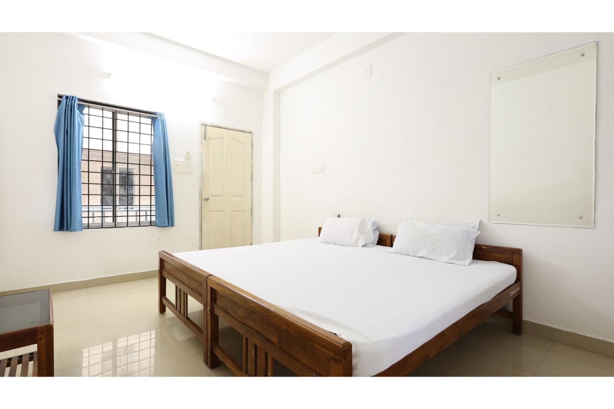 SPOT ON 45361 Ar Square Thrissur Exterior foto